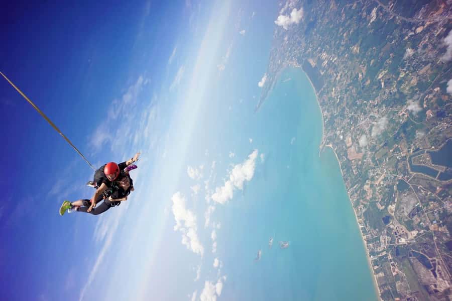 Pattaya: Dropzone Tandem Skydive Experience with Ocean Views - Boarding the Plane: What the Climb Really Feels Like