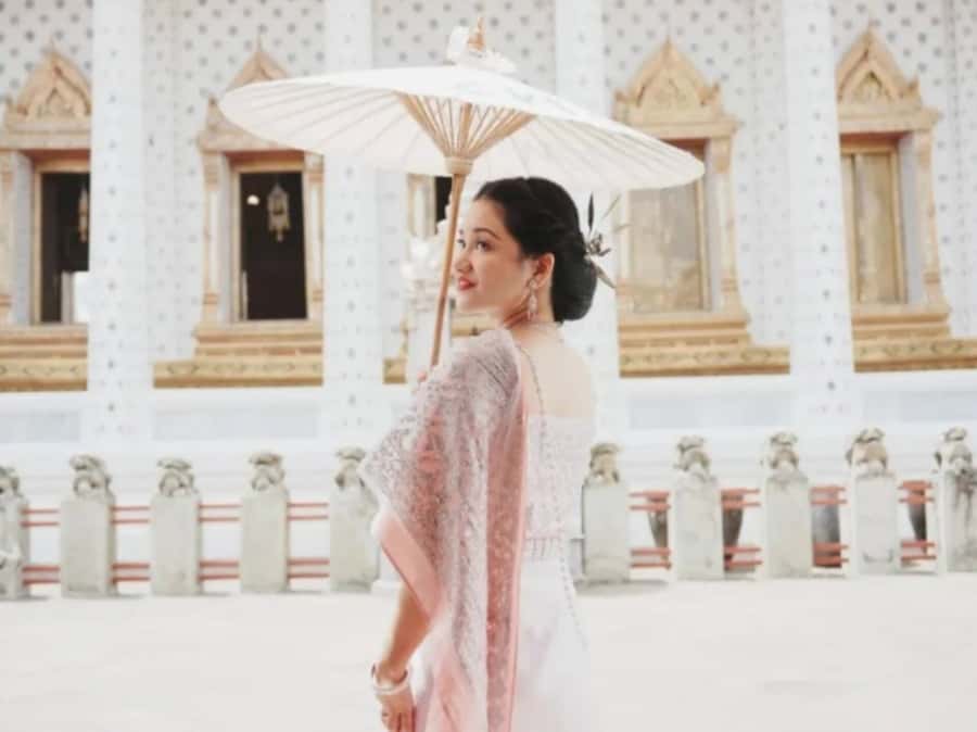 Photoshoot in Thai Costume - Key things I’d circle before booking