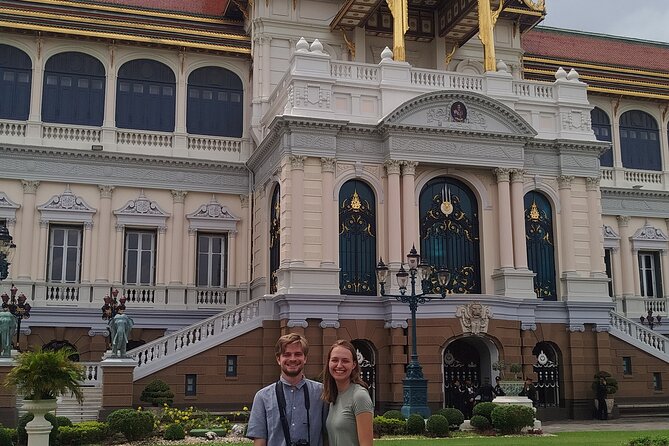 Premium Bangkok City Tour by Tourist Boat and TukTuk - The guide and group size factor: why the day feels easy
