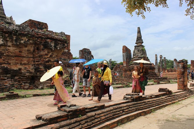 Private Ayutthaya full Day Trip With Private Guide - Wihan Phra Mongkhon Bophit: the big bronze Buddha moment