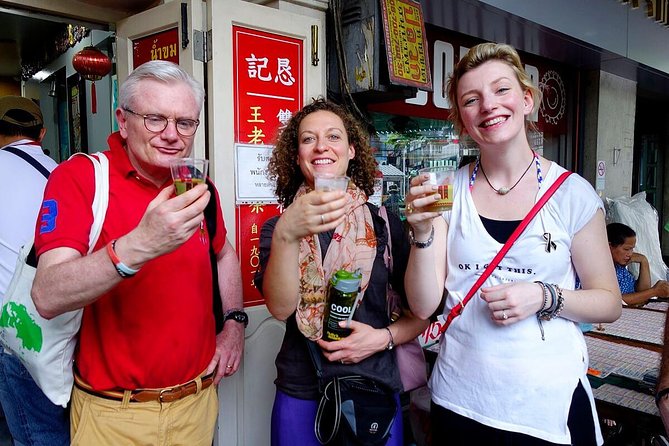 Private - China Town Walking Tour incl. secret herbal drink - Sampeng Market and Song Wad Street: wholesale Bangkok in plain sight