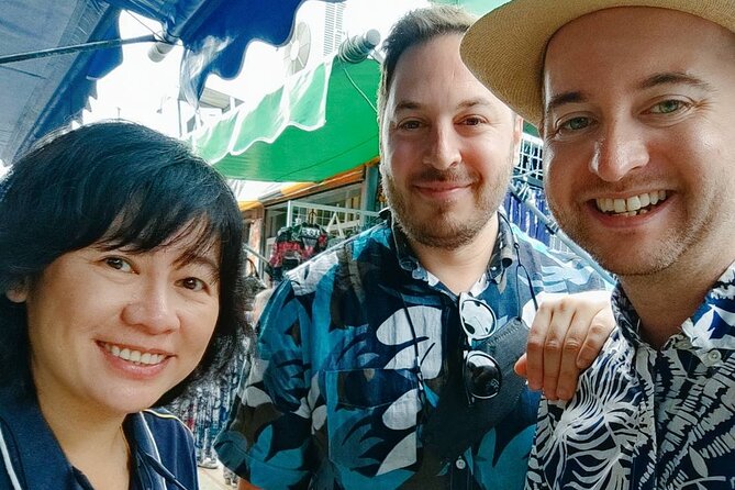 Private Custom Tour with a Local Guide - The Grand Palace and Emerald Buddha Temple: the must-do start