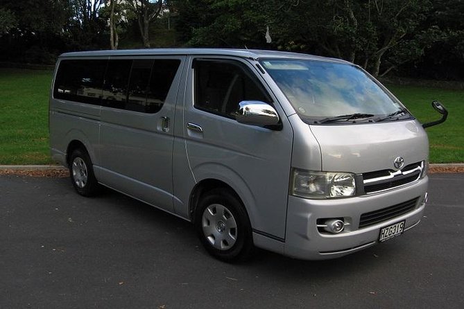 Private Departure Transfer: From Bangkok Hotel to Bangkok Airports - Meet-and-Welcome at the Airport: Baggage Carousel or Curbside