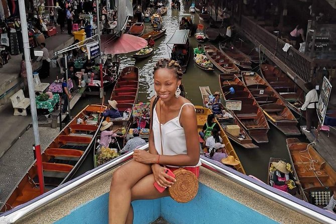 Private Excursion to Maeklong Railway and Floating Markets - Stop 3: Floating Market Walk, Snacks, and Real Shopping Time