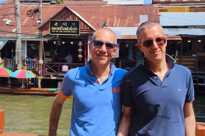 Private Floating Market and Historical Ayutthaya Sightseeing Tour - Wat Mahathat: Buddha Relics and the Tree-Root Moment