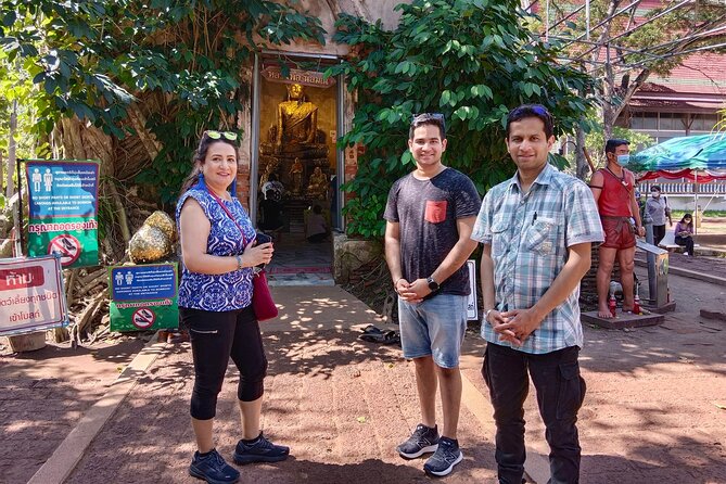 Private Floating Market and Maeklong Railway Tour from Bangkok - Maeklong Railway Market (Hoop Rom): the famous train-through moment