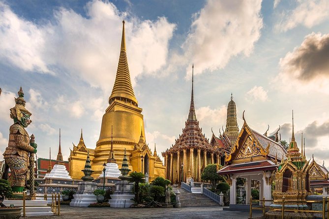Private Fullday Bangkok Sightseeing Tour - Chinatown on Foot: Time for Food Energy and Street Scene