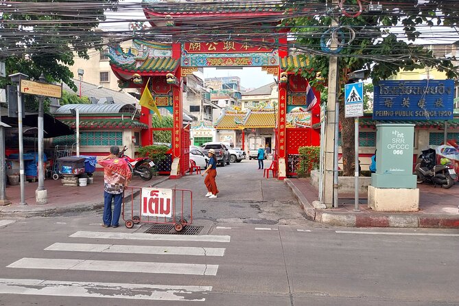 Private German-speaking tour: Bangkok's main attractions - Meeting Point at Shangri-La Bangkok and How Pickup Works