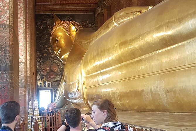 Private German-speaking tour: Bangkok's main attractions - Stop 2: Wat Pho’s Reclining Buddha and Traditional Massage Roots