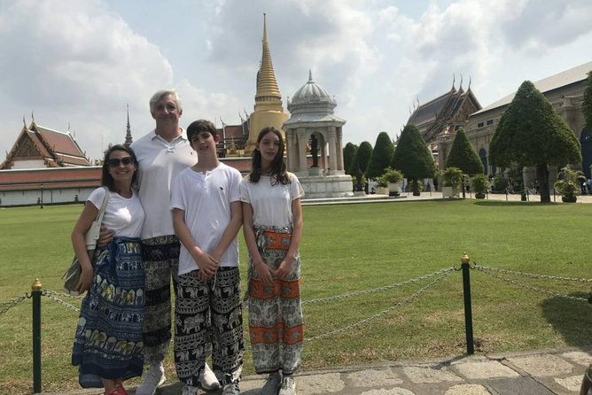 Private Grand Palace Bangkok City Tour & Klong Longtail Boat Trip - Wat Arun (Temple of Dawn): riverfront icon with a focused visit