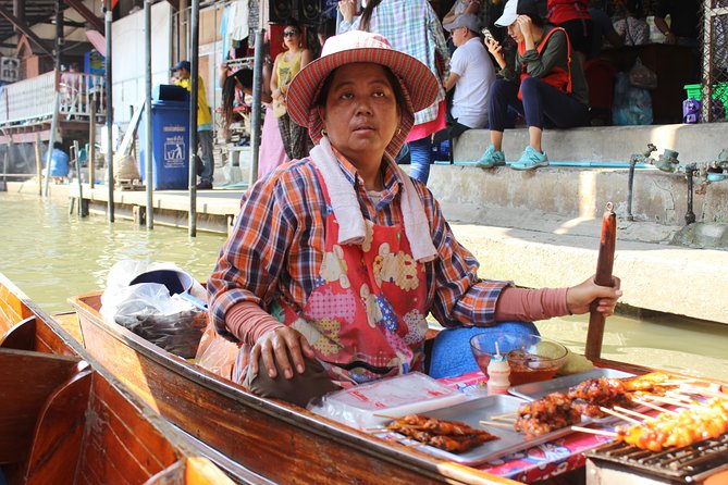 Private Guided Tour to Train Market and Damnoensaduak Floating Market - The schedule in plain English: how your day flows