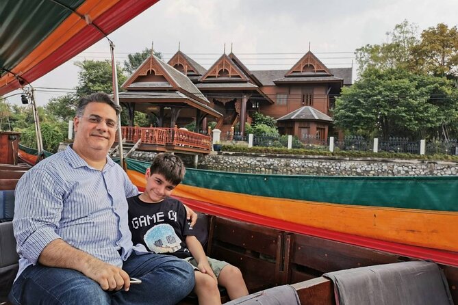 Private Longtail Boat Bangkok Canal Tour - Ratchadamnoen Road: A Simple Street Stroll After the Water
