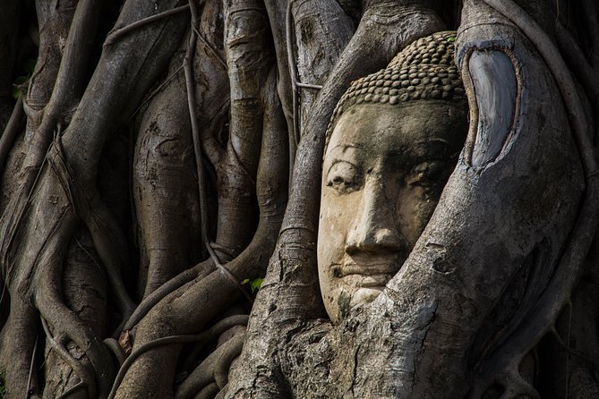 Private Tour : Ayutthaya Sightseeing by Coach return by Cruise - Wat Phra Si Sanphet: royal monastery and its connection to Bangkok’s Emerald Buddha temple