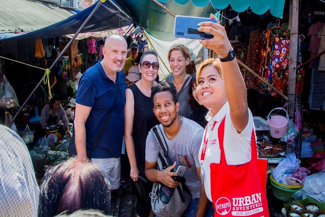 Private Tour from Bangkok: Railway and Floating Markets Tour - A family-run palm sugar stop: the practical learning moment