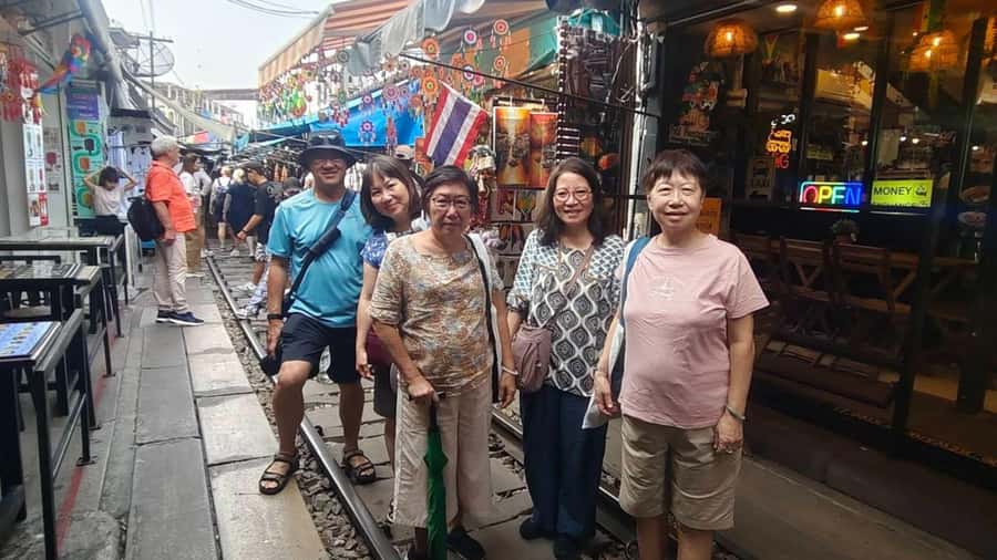 Private Tour from Bangkok: Railway & Floating Markets - Price and Value: What $123 Gets You