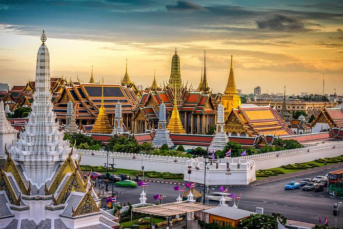 Private Tour: Grand Palace & Emerald Buddha Temple Experience - Two Bangkok icons, stitched into one smooth private tour