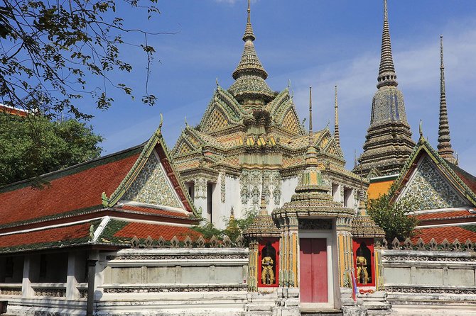 Private Tour of Bangkok's Temples Including Reclining Buddha (Wat Pho) - Chinatown Quick Pass and Pak Klong Talad Flower Market (Photo-Friendly Stops)