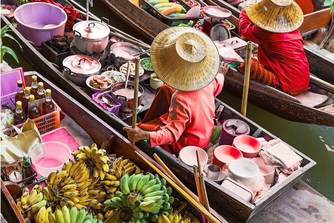 Private Tour to Maeklong Railway Market and Floating Market - Maeklong Railway Market (Hoop Rom): The Train-Through-Market Moment