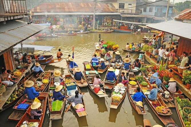 Private Tour to Maeklong Train Market and Floating Market - A private day in Bangkok that keeps you from burning time