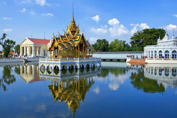 Private Tour to Maeklong Train Market and Floating Market - Damnoen Saduak floating market: boats, canals, and everyday trade