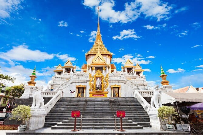 Private Tour to Maeklong Train Market and Floating Market - What to eat and buy (and what to watch for)