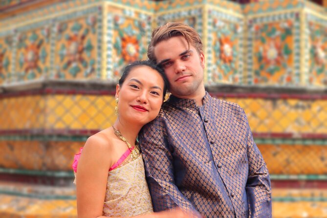 Proposals in Thai Costume with Photoshoot - Why Bangkok’s Old Town makes a great proposal-photo setting