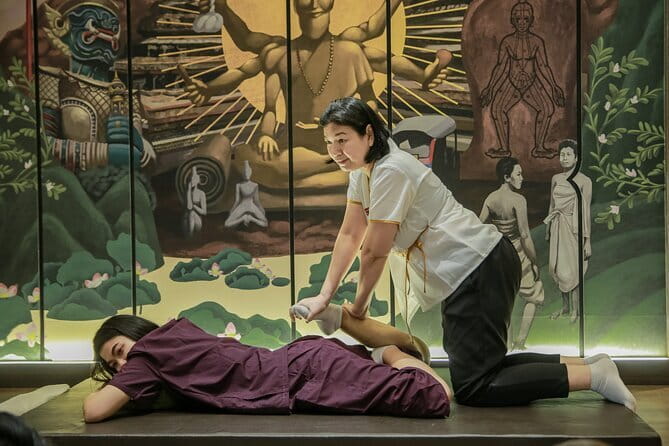 Rest And Relax Massage - Traditional Thai Massage In Bangkok / Sukhumvit - Private by default: comfort, group size, and communication reality