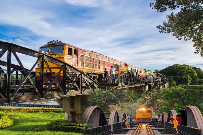 River Kwai Bridge and Floating Market Full-Day Combo - Hotel Pickup and the 7:00 am Start: What That Means for Your Day