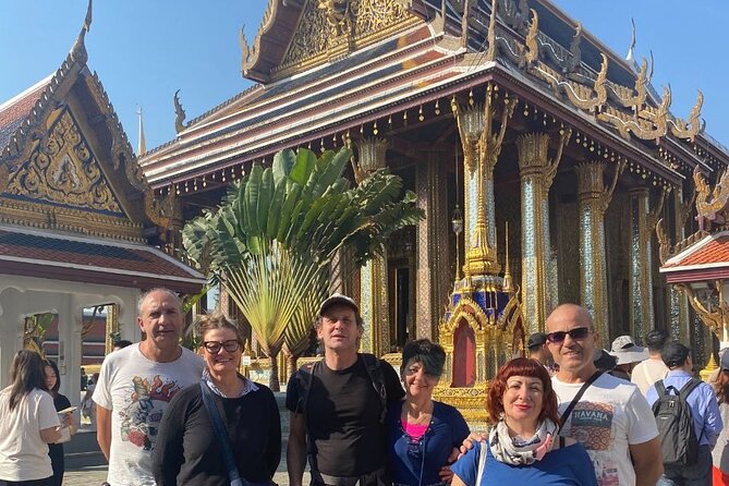 Royal Grand Palace And Wat Pho - Stop 2: Wat Phra Chetuphon and the reclining Buddha spectacle