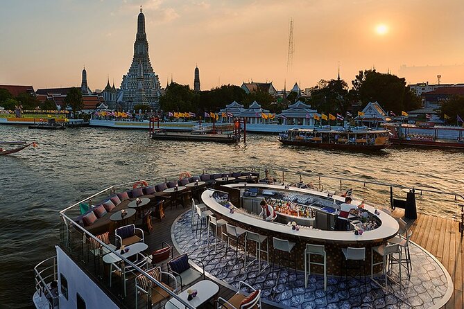 Saffron Luxury Dinner Cruise: A Journey on the River of Kings - First impressions at Iconsiam Pier 2