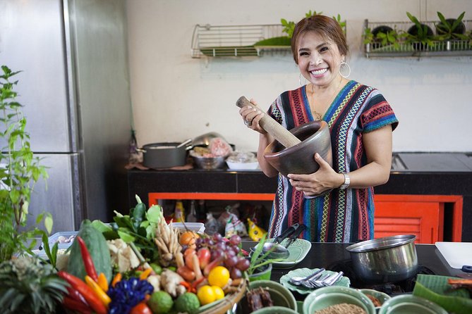 Scenic Boat Ride & Private Thai Cooking Class in Bangkok with Aoy - Key highlights worth planning around