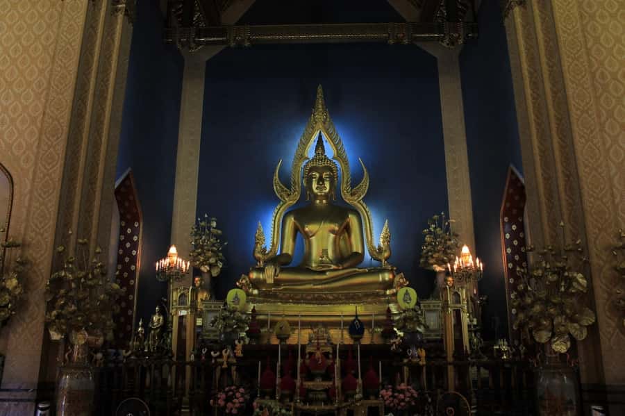Shared Tour: Wat Pho, Wat Traimit and Wat Benchamabophit - Tips to make your temple day smoother (especially with shoe-off zones)