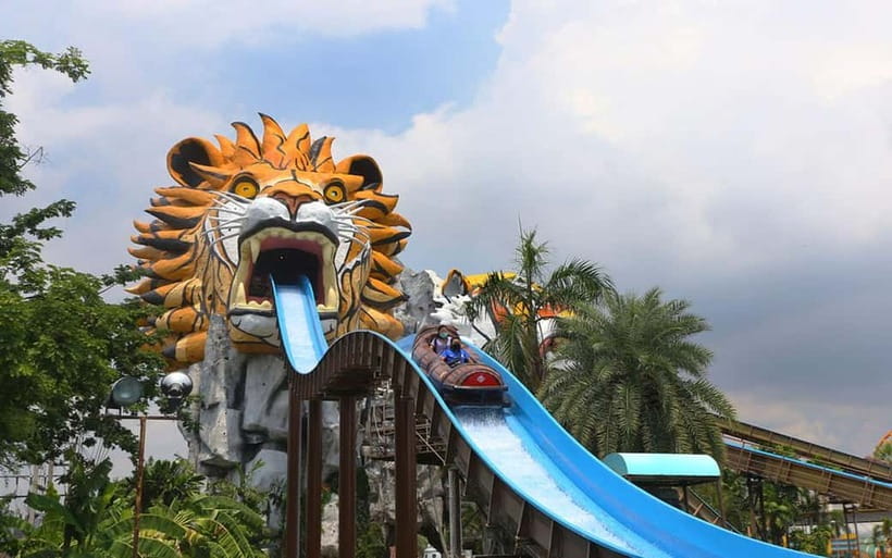 Siam Amazing Park Entry Ticket with Buffet Lunch (NON THAI) - Amusement rides: the part that keeps older kids happy