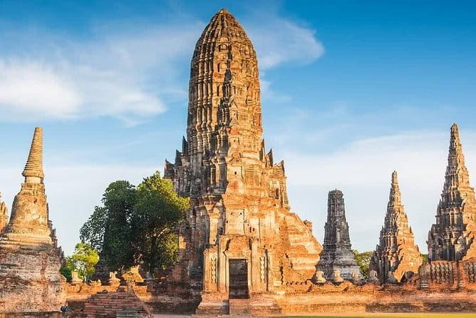 Siam Crown Traditional Costumes - 4 Hours vs 8:00 AM–6:00 PM: How to Use the Costume Day