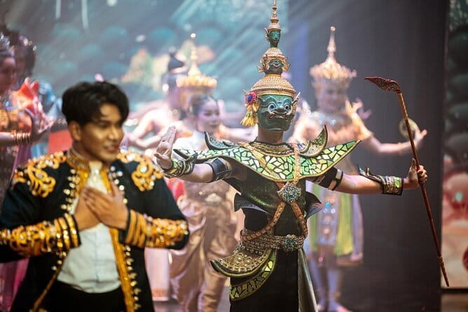 Siam Fantasy Show and Sunset Royal Galaxy Cruise from Bangkok - A River Evening That Mixes Bangkok Icons With a Big Stage Show
