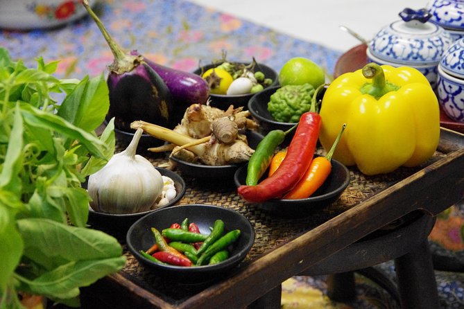 Silom Thai Cooking School with Fresh Market Tour - Timing, Meeting Point, and the Morning Arrival Window