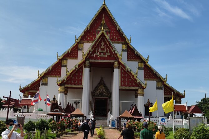 Small Group Tour to Ayutthaya Temples from Bangkok with Lunch - Lunch Break: Local Food, Buffet Reality, and Crowd Level
