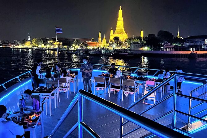 Smile Dinner Cruise Experience: Dining & Live Entertainment - Upper-deck views on the Chao Phraya: what you’ll see at night