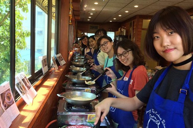 Sompong Thai Cooking School: Hands-On Culinary Experience - Thai Cooking in Bangkok, with a Real Market Stop