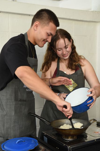 Sukhumvit: Hands-on Thai Cooking Class & Market Tour in BKK - Mango sticky rice plus the hand-feel lesson of Thai dessert