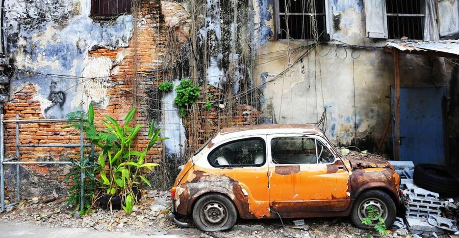 Talat Noi I A Journey Through Art and Culture l Bangkok - Talad Noi’s Old Lanes: Murals, Houses, and Photo-Worthy Details