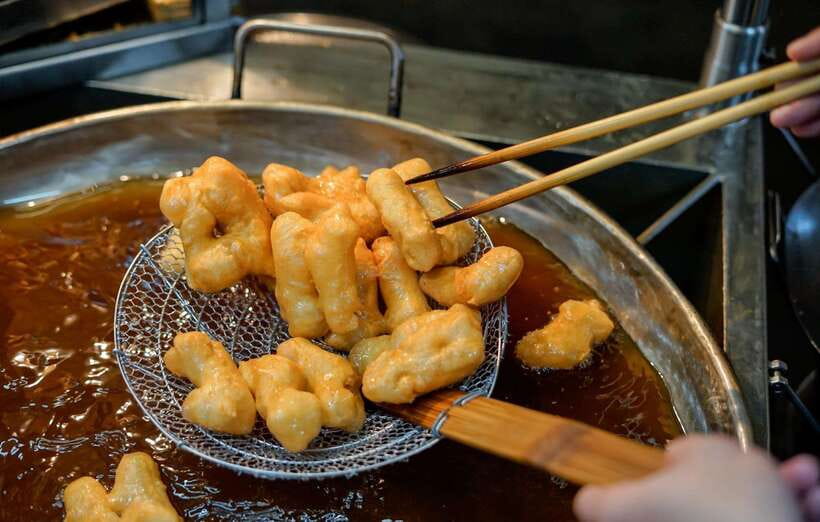 Taste of Bangkok: A 3-Hour Chinatown Food Feast - Why Yaowarat’s Evening Food Tour Works So Well