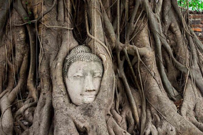 Temples of Ayutthaya Day Tour from Bangkok - Temple of the Reclining Buddha (Wat Lokayasutharam): the scale is the story