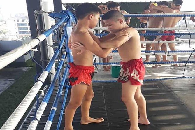 Thai Boxing Lesson, family and Kids Friendly - Why This Muay Thai Lesson Feels Like a Camp, Not a Checkout Fitness Class