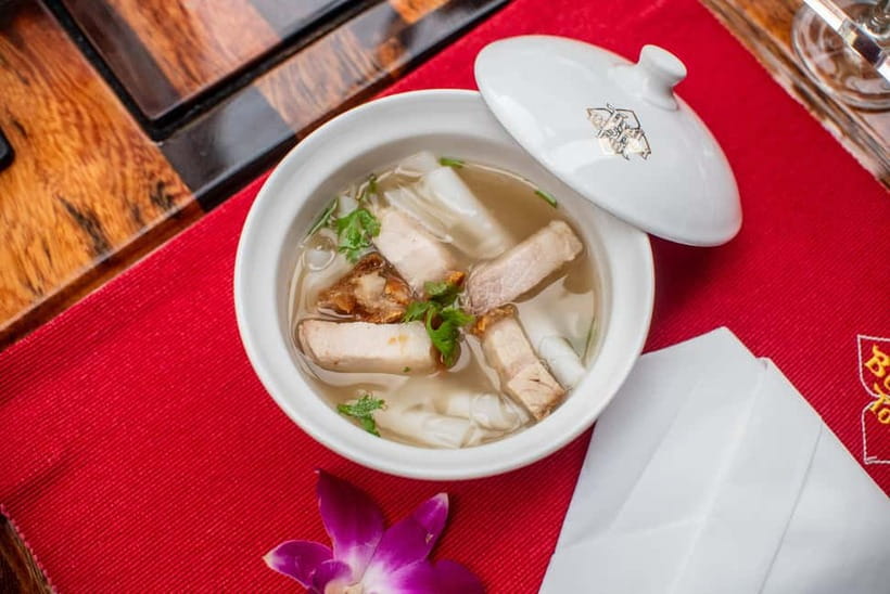 Thai Bus Food Tour Experience in Bangkok - Choosing lunch vs afternoon tea vs dinner vs night tour