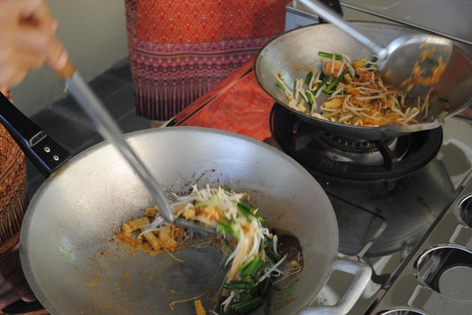 Thai Cooking Class - Herb Garden Time: Picking Herbs and Spices Like You Mean It