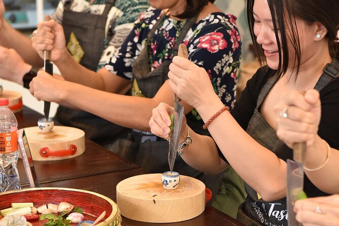 Thai Cooking Class with Market Tour in Sathon Bangkok - Four dishes, one learning path: what you’ll cook and why it’s valuable