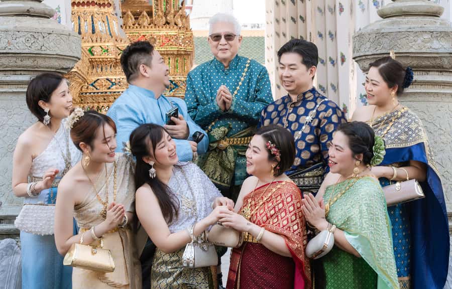 Thai Costume Photographer at Wat Arun/Pho in Bangkok - Thai Costume Photoshoot at Wat Arun and Wat Pho: What It Feels Like