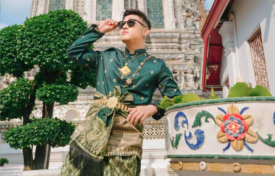 Thai Costume Photographer at Wat Arun/Pho in Bangkok - Who This Is Best For (and Who Might Skip It)