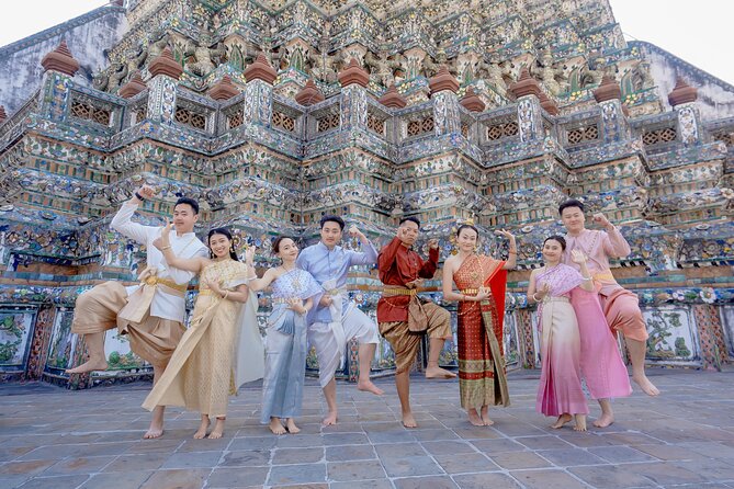 Thai Costume Photography at Wat Arun/Pho Temple: Bangkok - Thai costume photos at Wat Arun and Wat Pho: why it’s such a smart idea